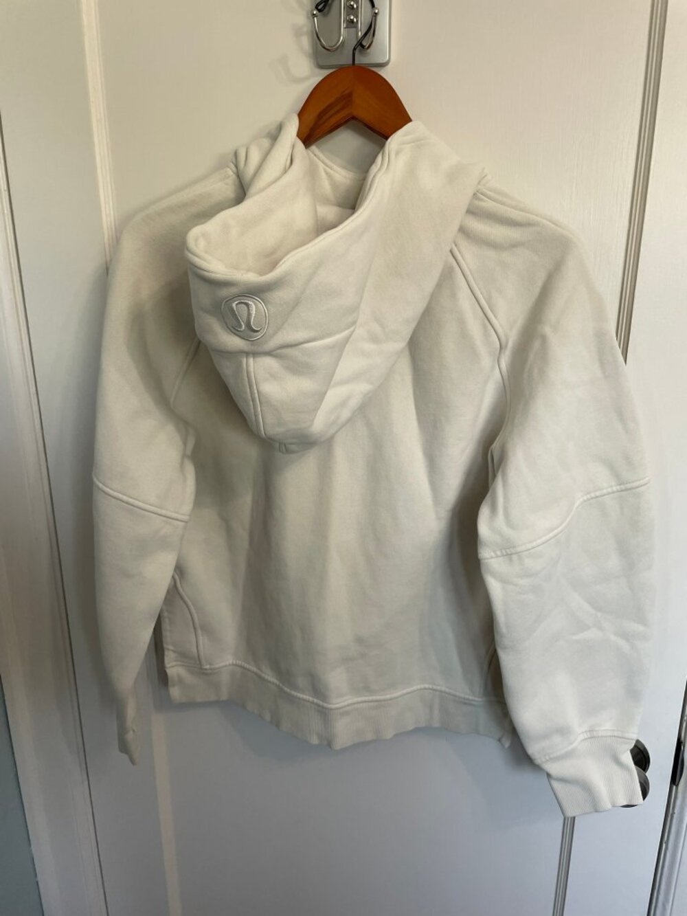 lululemon Scuba Oversized Hoodie Pullover White Bone XS/S LW3IU6S Kangaroo Pocke - Picture 4 of 6